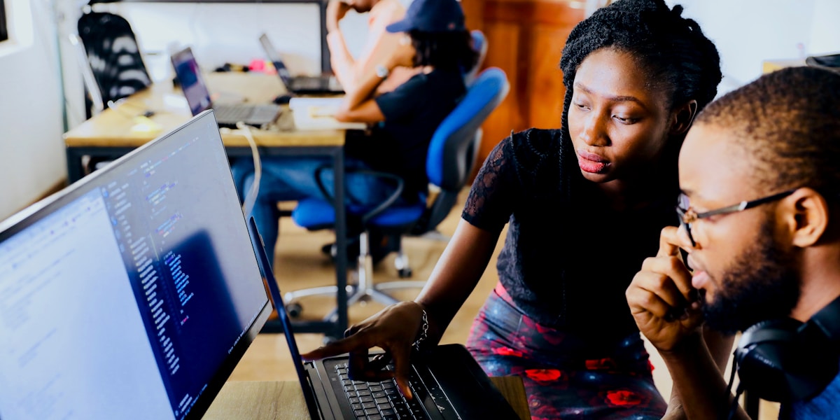 Zukunft der KI-gestützten Software-Entwicklung: Hybride Teams