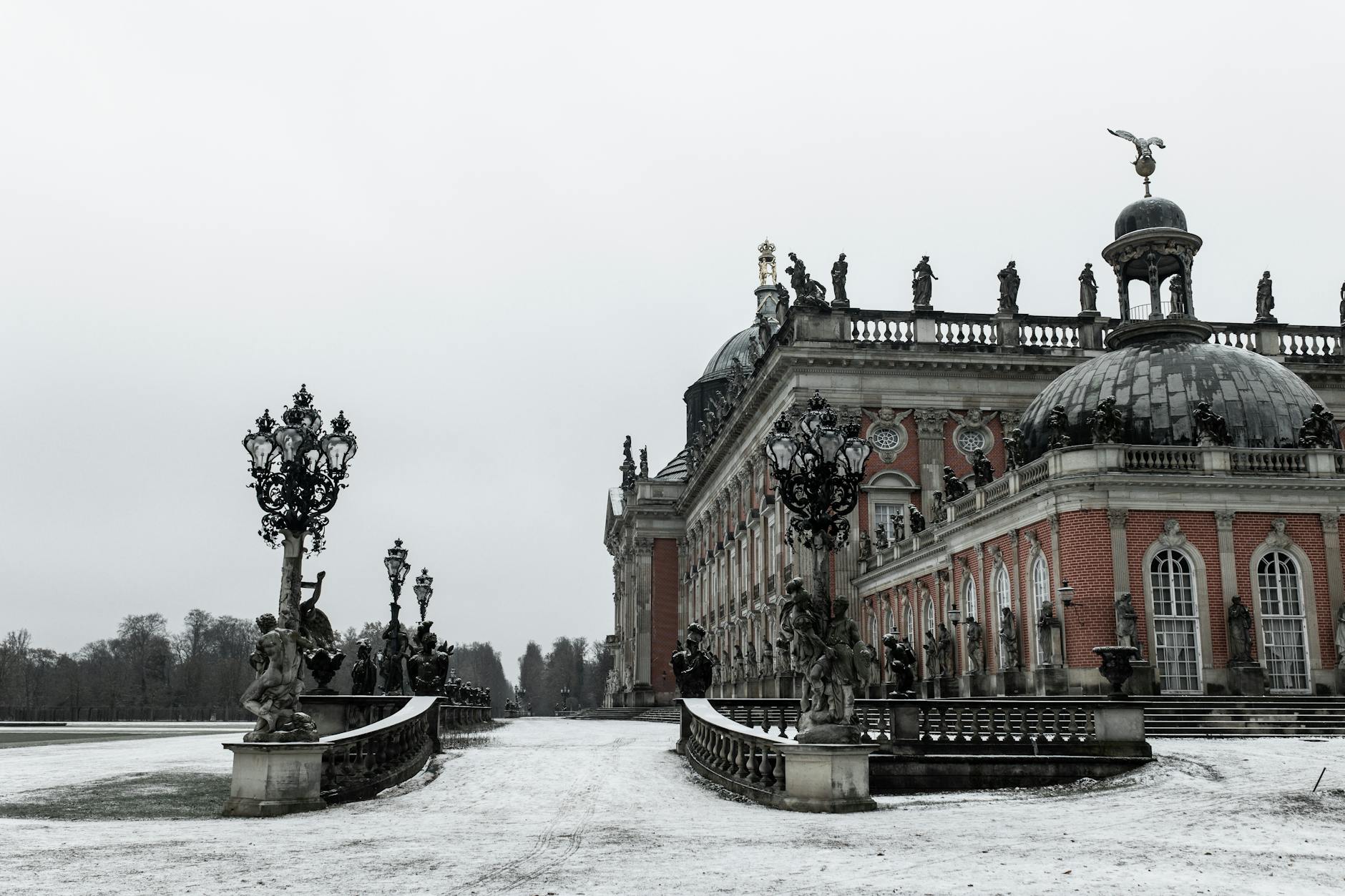 ueberwachungsgesetze-2026-digitale-privatsphaere-regierung