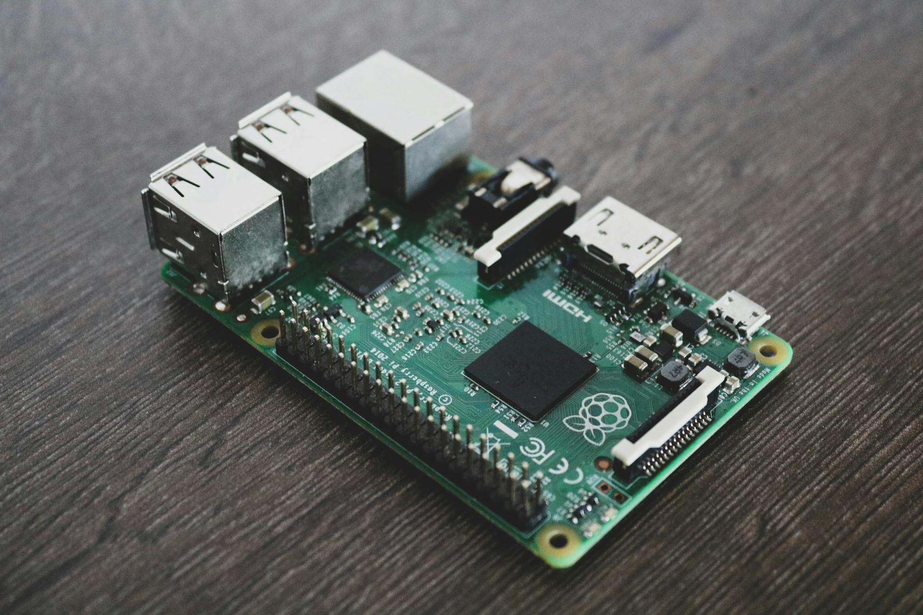 Featured image of post Raspberry Pi End-of-Life Alternativen 2026: Der ultimative Upgrade- und Migrationsguide fuer Maker, Self-Hoster und Smart-Home-Betreiber