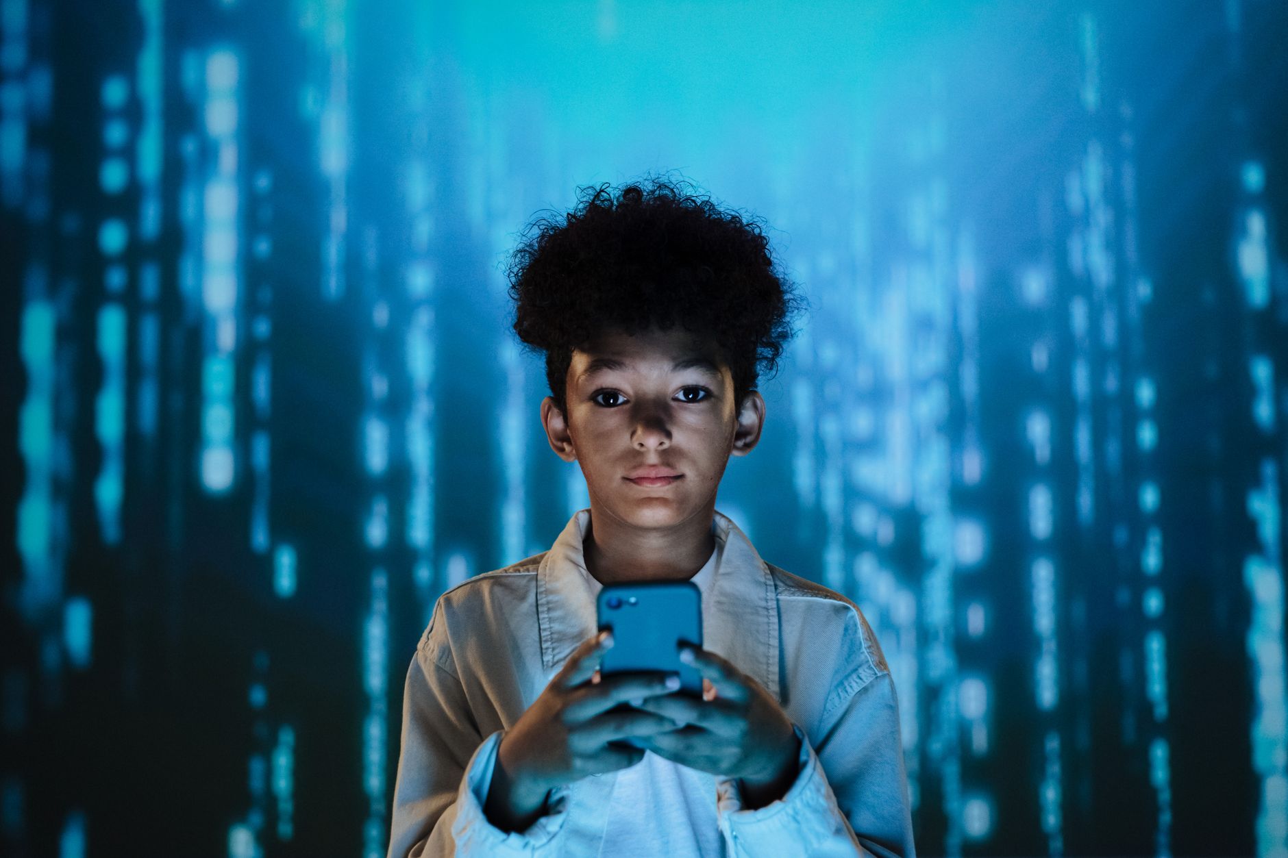 Featured image of post US-Behörden sorgen sich um wachsenden Anti-Tech-Extremismus: Was das für die KI-Nutzung bedeutet