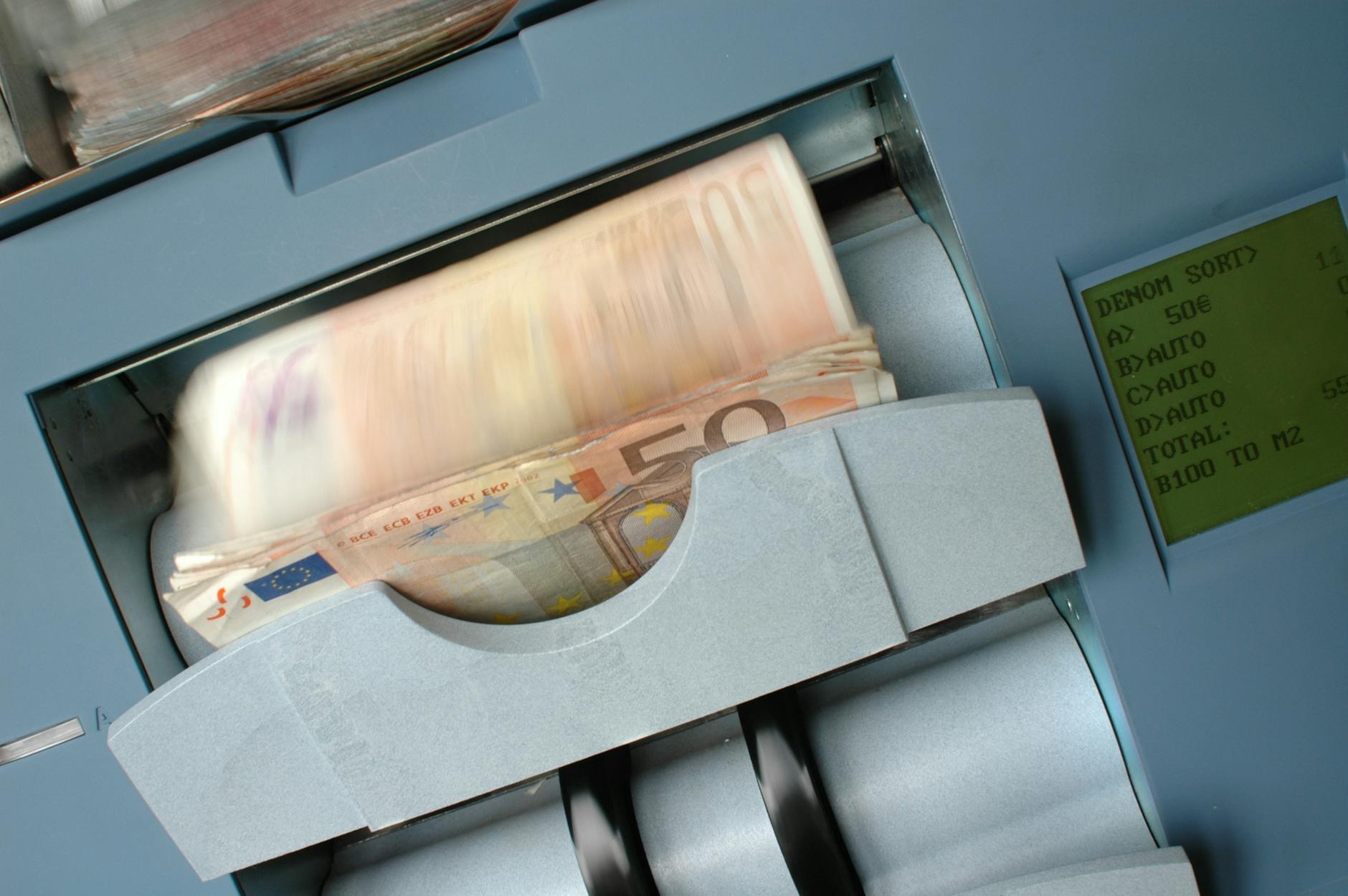 Featured image of post Softbank investiert 75 Milliarden Dollar in KI-Infrastruktur in Frankreich