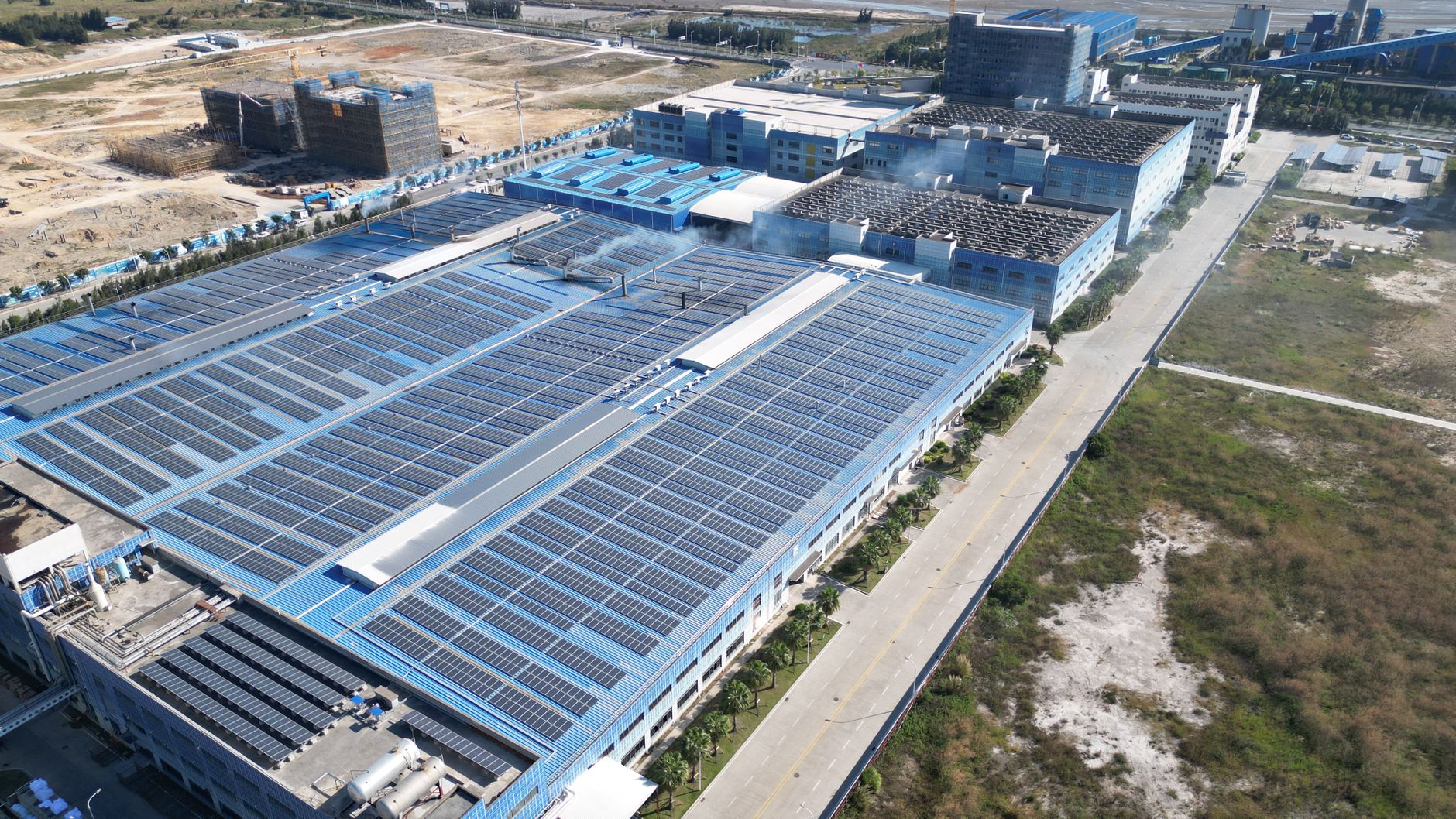 Hybrid-PPAs: Was Projektentwickler bei Photovoltaik-Speicher-Verträgen beachten müssen