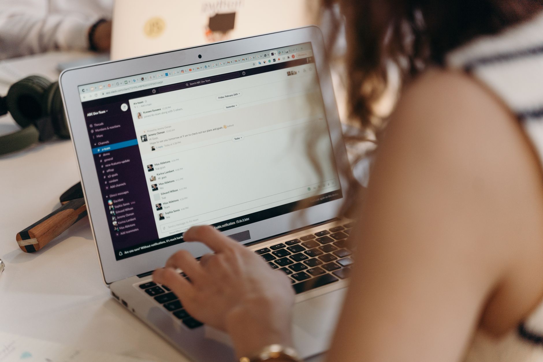 Featured image of post Übersetzen ohne Cloud: KI-Modell lokal im Browser betreiben
