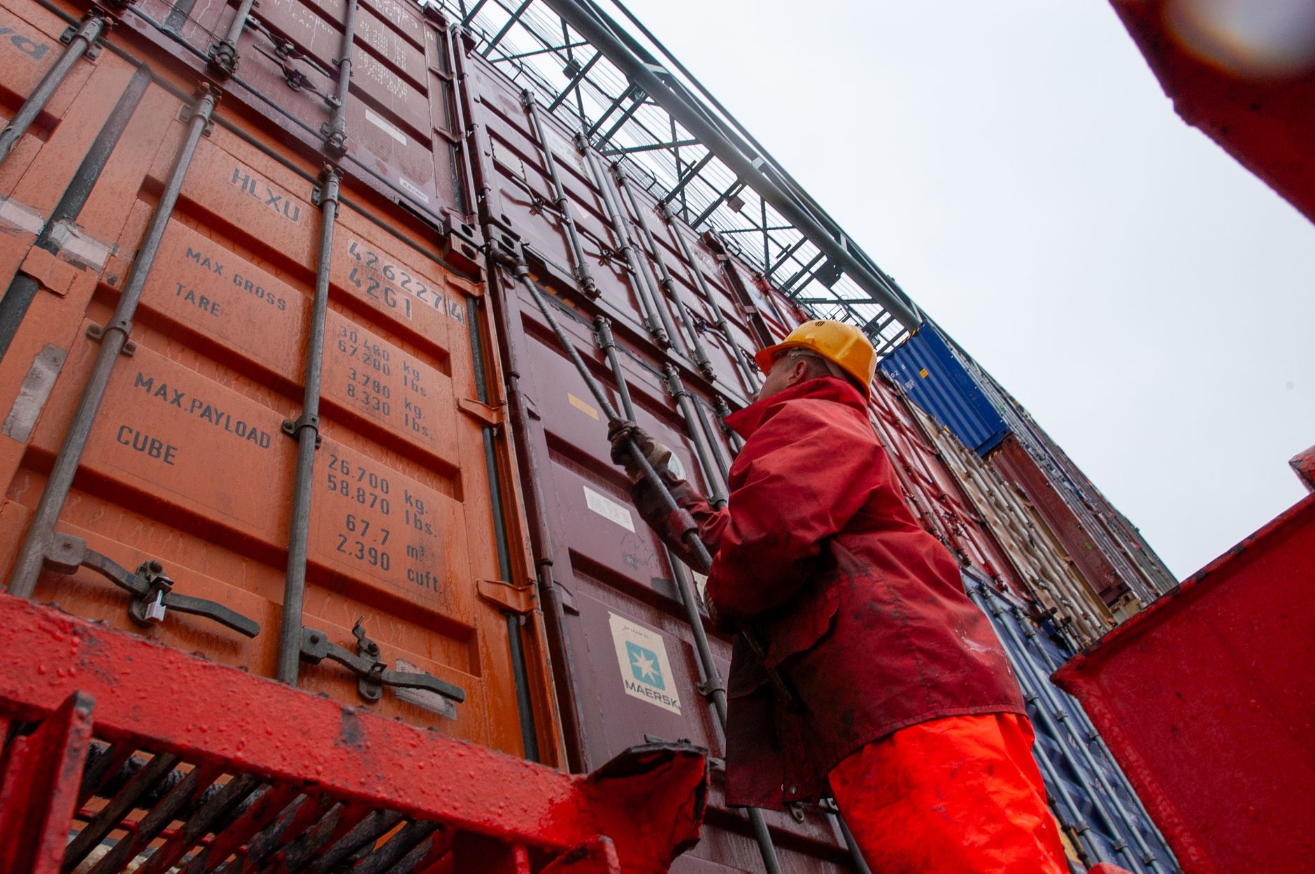Featured image of post KI-Agenten in der Container-Security: Erfahrungen aus der Praxis