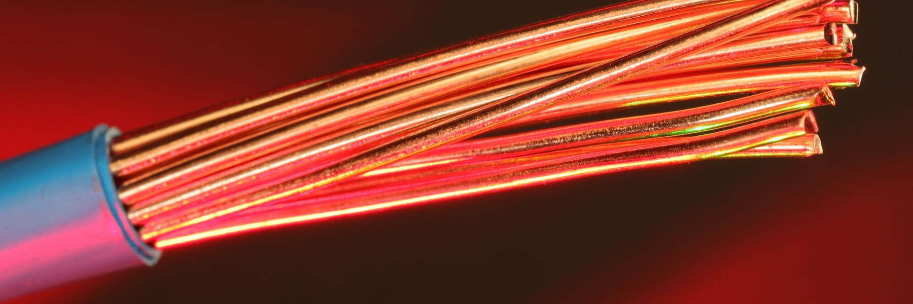 Massiv oder Litze? Welcher Draht für dein erstes ESP32-Projekt richtig ist